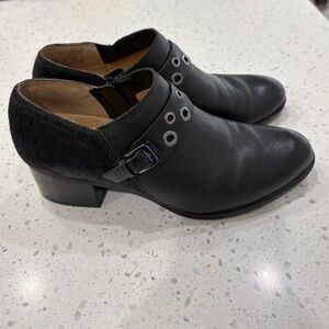 Naturalizer Delta Black Leather Ankle Booties women’s 9